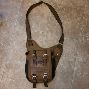 Kaukko Crossbody Bag NWOT